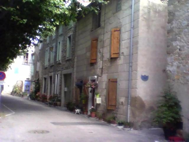 La Maison Des Vendangeurs Trausse Luaran gambar