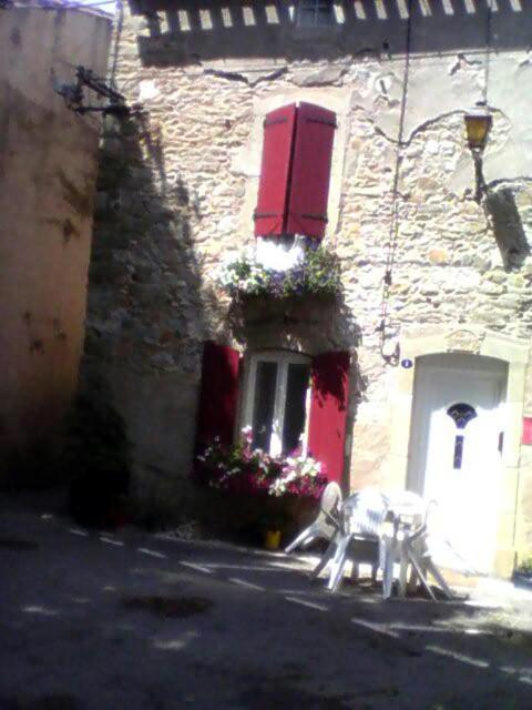 La Maison Des Vendangeurs Trausse Luaran gambar