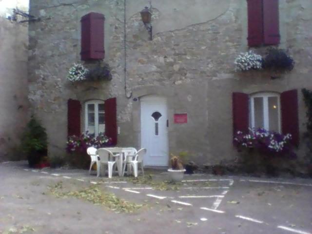 La Maison Des Vendangeurs Trausse Luaran gambar